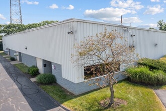 7725 Foundation Dr, Florence, KY à louer Aérien– Image 1 sur 29