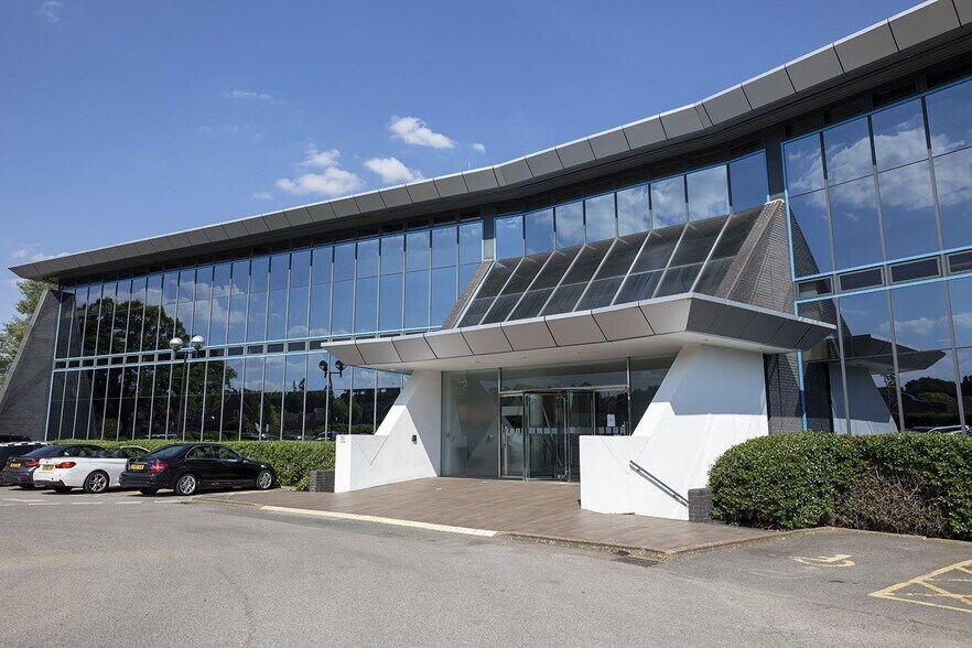Cain Rd, Bracknell à louer - Photo de l’immeuble – Image 1 sur 3