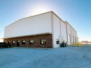9551 W Reno Ave, Oklahoma City, OK à louer Photo de l’immeuble– Image 1 sur 4