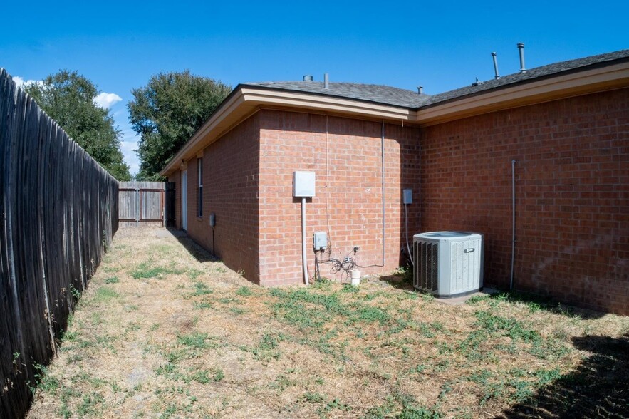 3422-3424 97th St, Lubbock, TX à vendre - Photo de l’immeuble – Image 3 sur 21