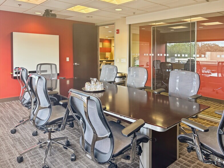 150 Monument Rd, Bala Cynwyd, PA à louer - Photo intérieure – Image 2 sur 15