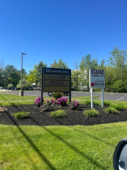 202 Gannett Dr, South Portland, ME à louer - Photo de l’immeuble – Image 2 sur 5
