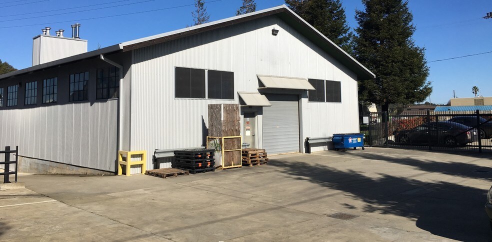 3701 Collins Ave, Richmond, CA à louer - Photo de l’immeuble – Image 3 sur 5