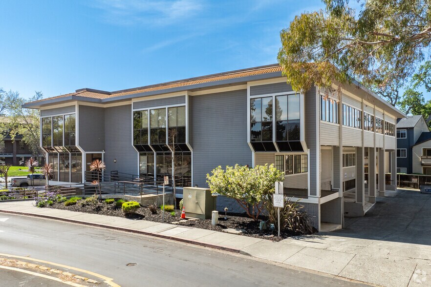 1485 Treat Blvd, Walnut Creek, CA à louer - Photo de l’immeuble – Image 3 sur 113
