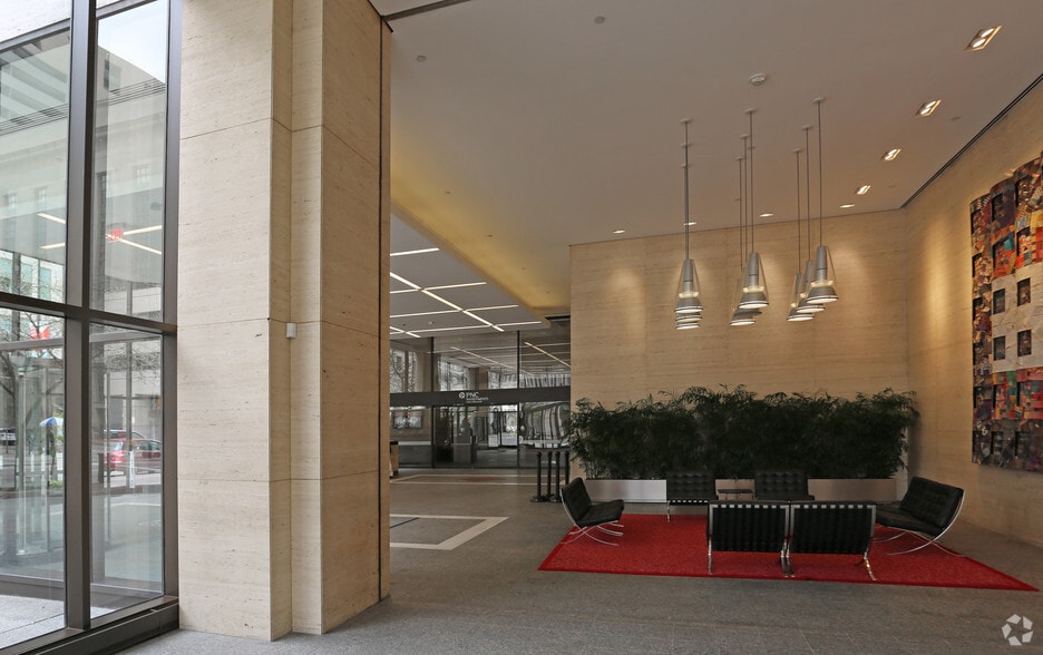201 E 5th St, Cincinnati, OH à louer - Hall d’entrée – Image 3 sur 4