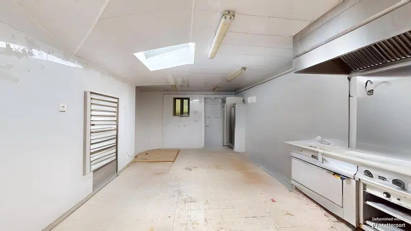 Local commercial dans Camaret-sur-Mer à louer - Photo de l’immeuble – Image 3 sur 5