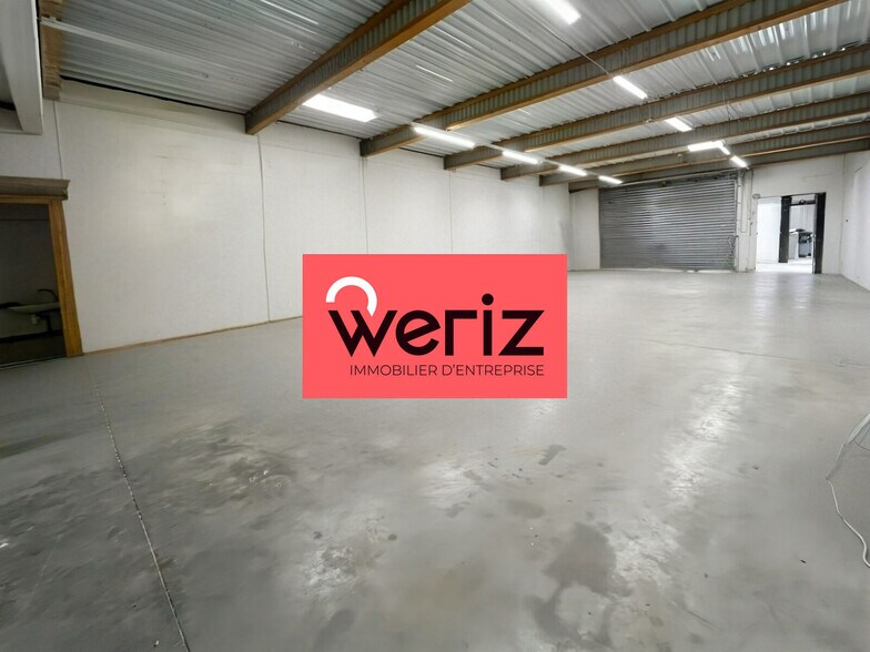 Industriel/Logistique dans Châteauneuf-les-Martigues à louer - Photo de l’immeuble – Image 2 sur 3