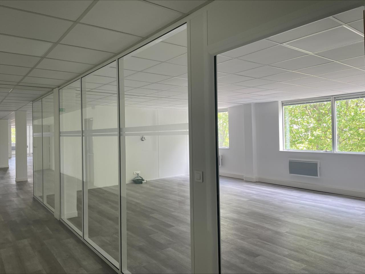 Bureau dans Créteil à louer Photo de l’immeuble– Image 1 sur 11