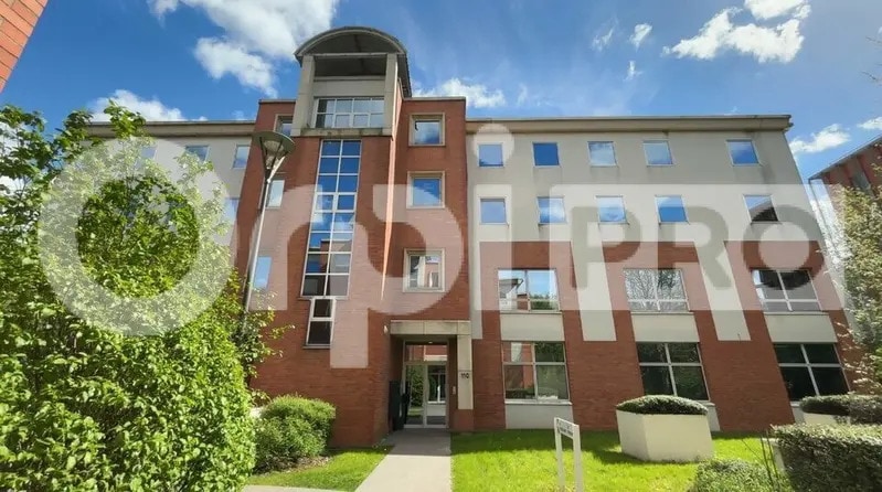 Bureau dans Chevilly-Larue à vendre - Photo de l’immeuble – Image 1 sur 11