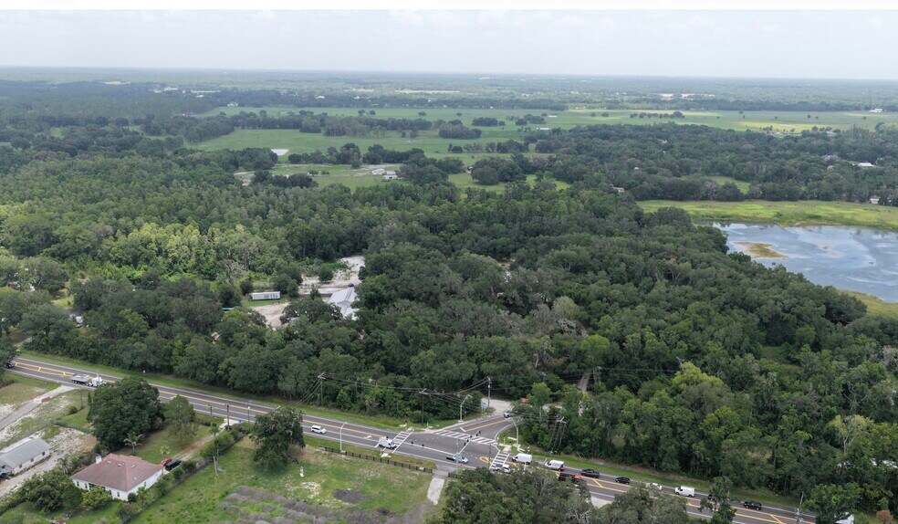 14302 McIntosh Rd, Thonotosassa, FL à vendre - Photo de l’immeuble – Image 2 sur 5
