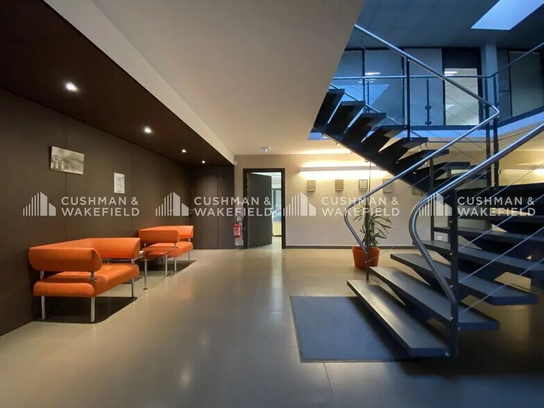 Industriel/Logistique dans Illkirch-Graffenstaden à vendre - Photo de l’immeuble – Image 3 sur 10