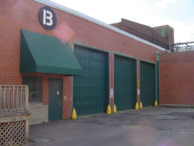 122 N Genesee St, Geneva, NY à louer - Photo de l’immeuble – Image 3 sur 3