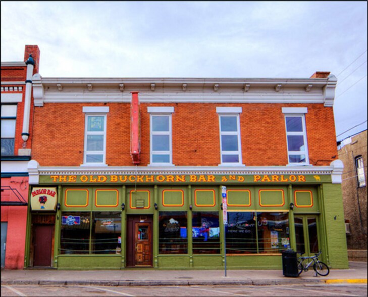 114 E Ivinson Ave, Laramie, WY à vendre - Photo principale – Image 1 sur 11