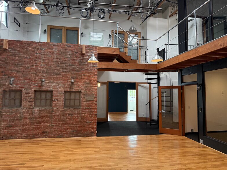 8950-8956 Ellis Ave, Los Angeles, CA à louer - Photo de l’immeuble – Image 3 sur 14
