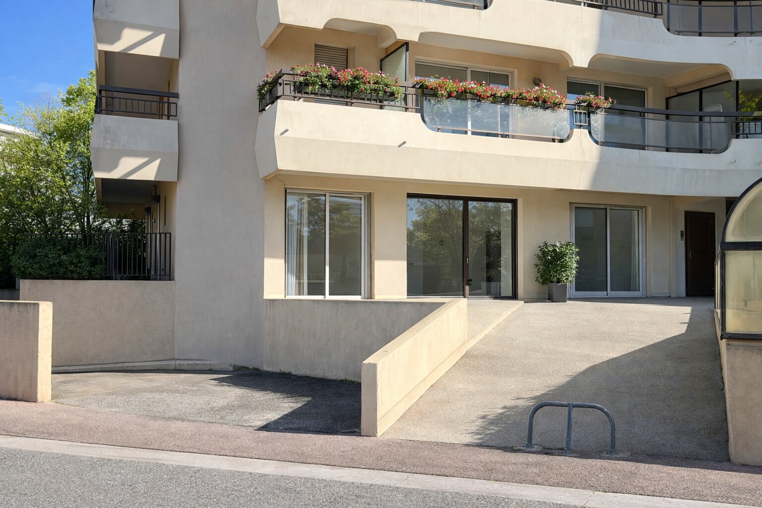 Rue Des Micocouliers, Fréjus à vendre Photo principale– Image 1 sur 4