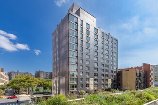 Plus de détails pour 303-309 Tenth Ave, New York, NY - Local commercial à louer