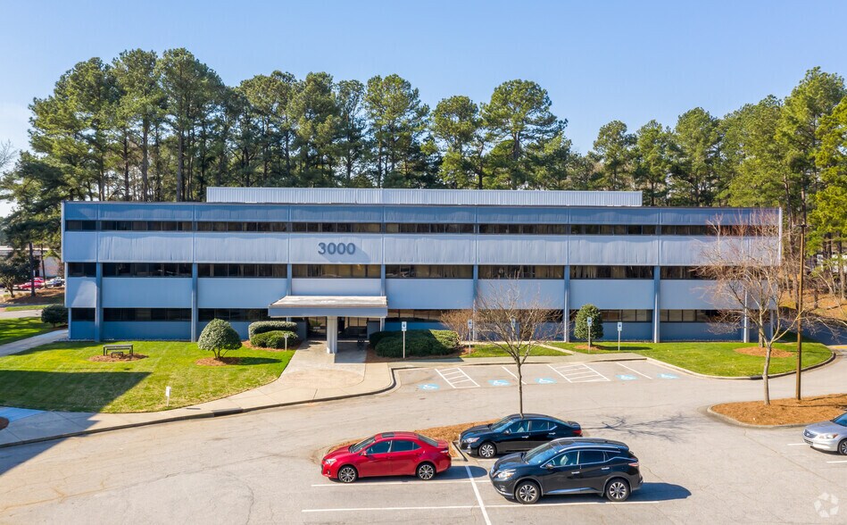 3000 Highwoods Blvd, Raleigh, NC à louer - Photo de l’immeuble – Image 3 sur 14
