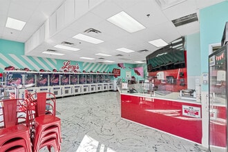 6070 S Rainbow Blvd, Las Vegas, NV à louer Photo intérieure– Image 1 sur 5