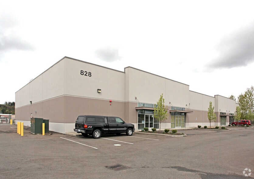 828 Valentine Ave SE, Pacific, WA à louer - Photo de l’immeuble – Image 3 sur 4