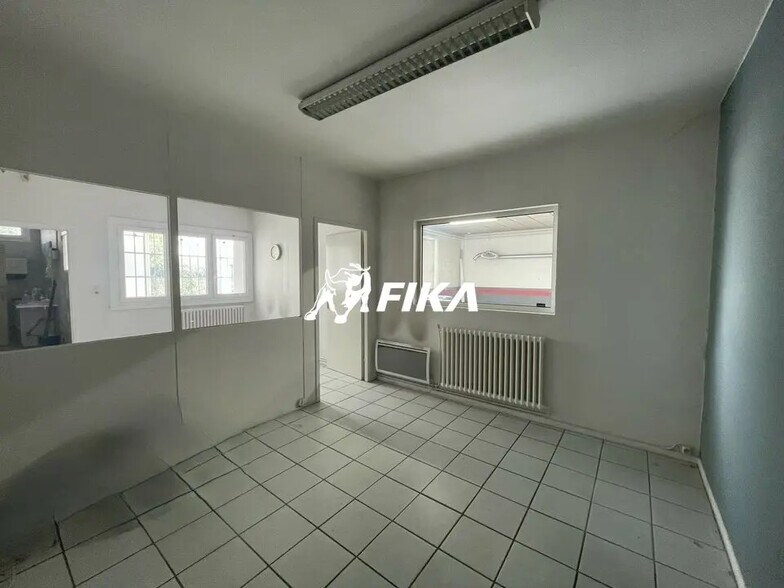 Local d’activités dans Toulouse à louer - Photo de l’immeuble – Image 3 sur 8