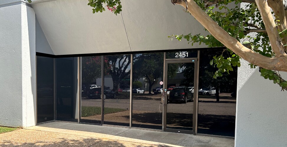 2429-2458 Walnut Ridge St, Dallas, TX à louer Photo de l’immeuble– Image 1 sur 13
