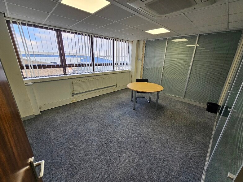 Printing House Ln, Hayes à louer - Photo intérieure – Image 3 sur 12