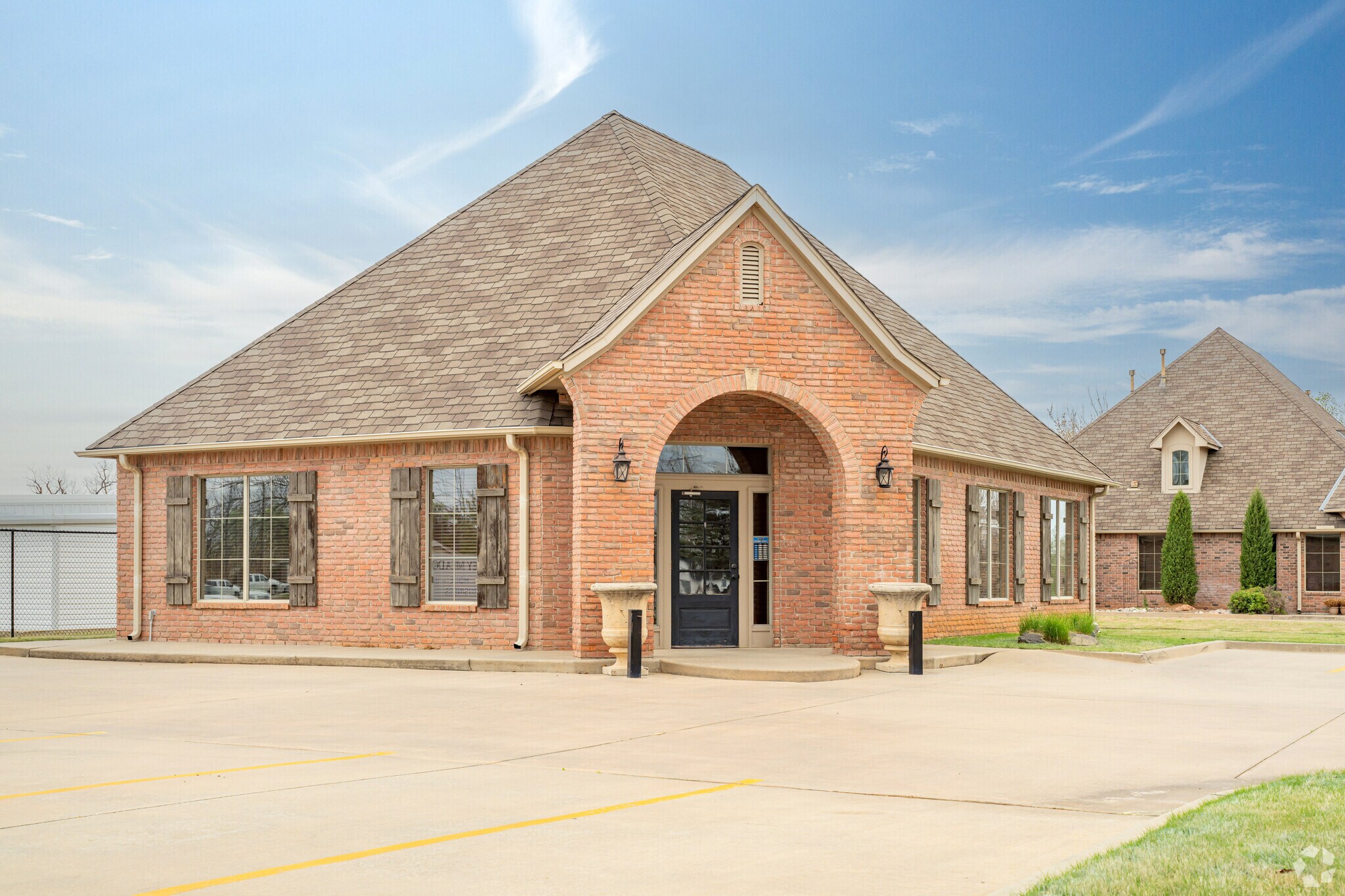 2401 Capella Blvd, Harrah, OK à louer Photo principale– Image 1 sur 5
