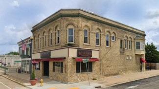 Plus de détails pour 99 S Main St, Fort Atkinson, WI - Local commercial à vendre