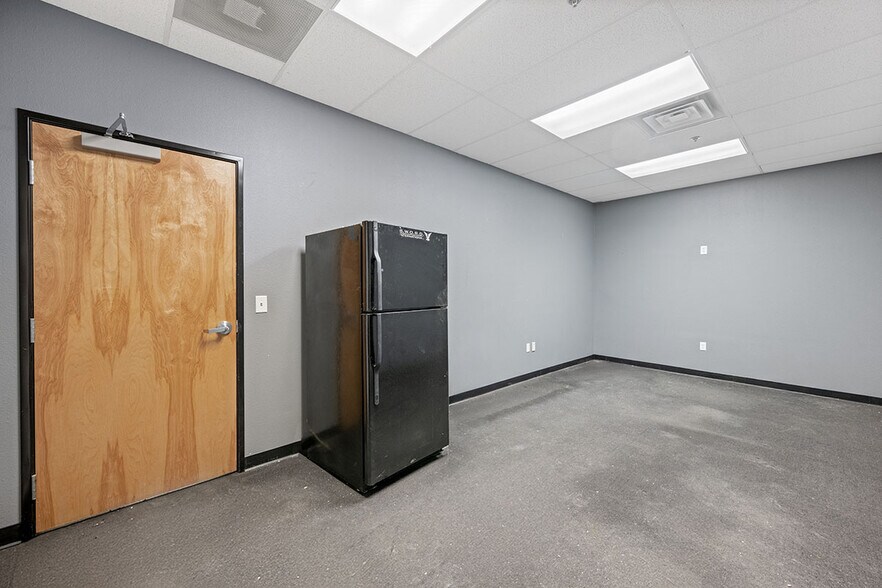 610-616 E Glendale Ave, Sparks, NV à louer - Photo de l’immeuble – Image 3 sur 11
