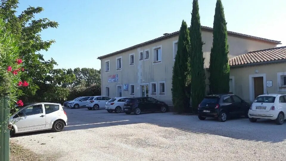 Bureau dans Châteaurenard à louer Photo de l’immeuble– Image 1 sur 4