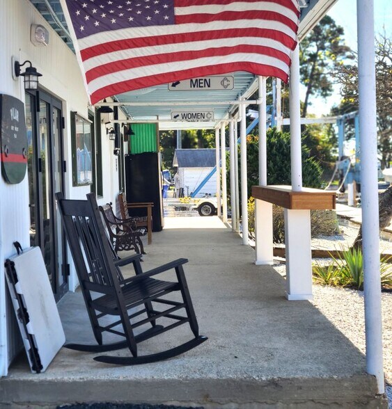 10 Lake Dr, Island Heights, NJ à louer - Photo de l’immeuble – Image 3 sur 8