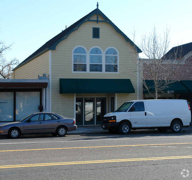 548-550 Broadway, Sonoma, CA à louer - Photo de l’immeuble – Image 2 sur 2