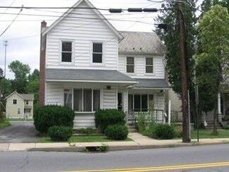 Plus de détails pour 364 N Courtland St, East Stroudsburg, PA - Bureau à vendre