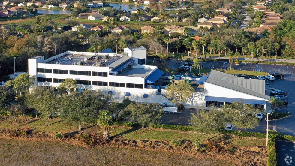 20170 Pines Blvd, Pembroke Pines, FL à louer - Aérien – Image 2 sur 5
