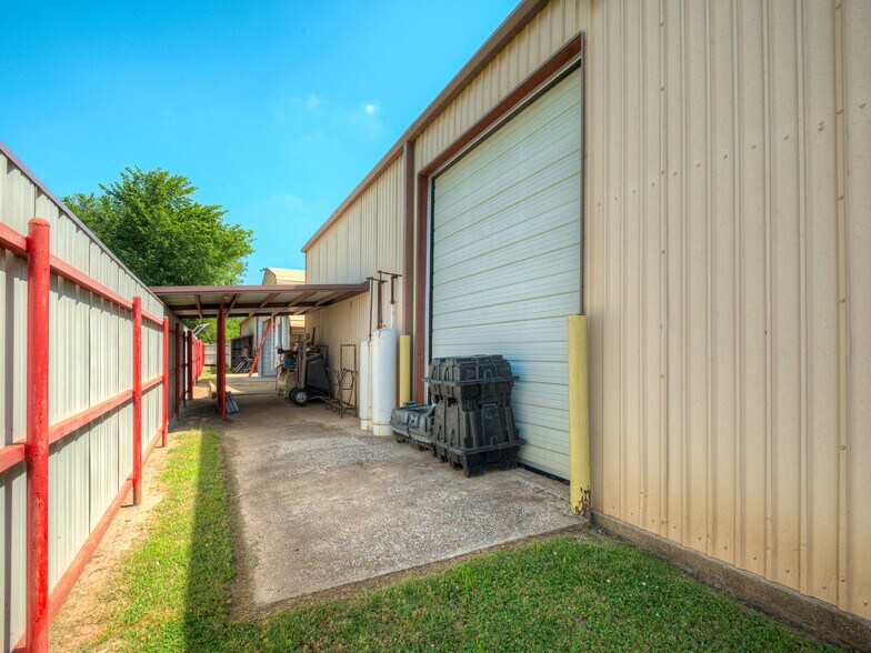 2708 Grimes Ave, El Reno, OK à vendre - Photo de l’immeuble – Image 3 sur 40