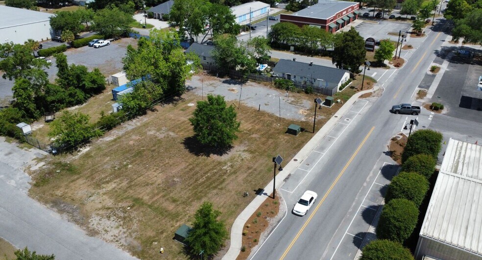 1240 Yeamans Hall Rd, Hanahan, SC à louer - Photo de l’immeuble – Image 2 sur 6