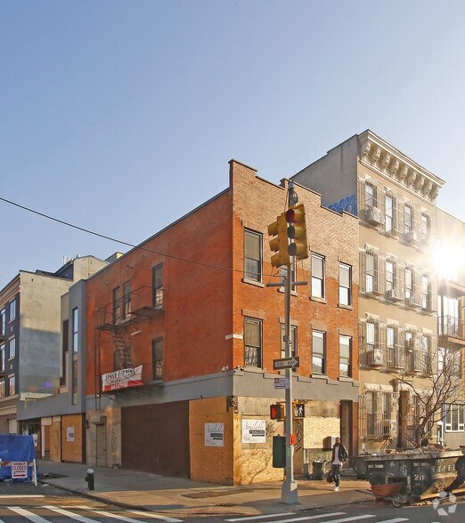 324 Hooper St, Brooklyn, NY à louer - Photo principale – Image 1 sur 27