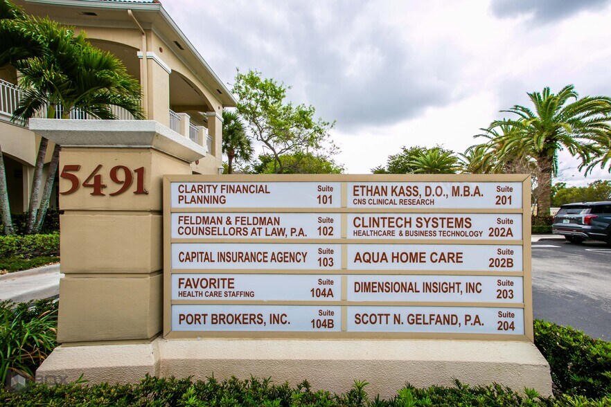 5491 N University Dr, Coral Springs, FL à louer - Photo de l’immeuble – Image 3 sur 15