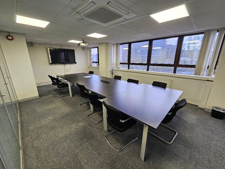 Printing House Ln, Hayes à louer - Photo intérieure – Image 2 sur 12