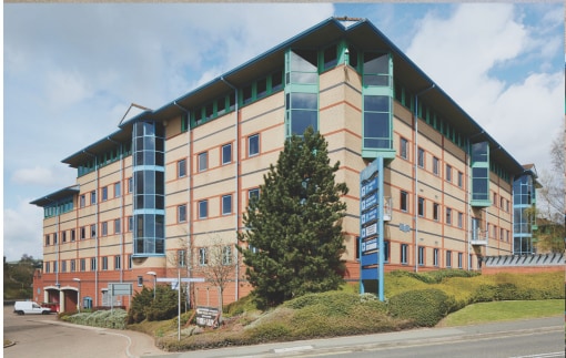Waterfront Way, Brierley Hill à louer - Photo principale – Image 1 sur 6