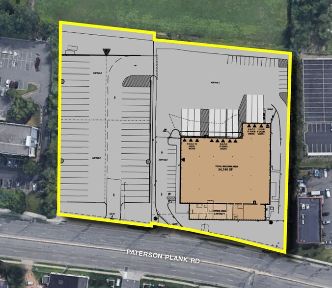890 Paterson Plank Rd, East Rutherford, NJ à louer - Photo de l’immeuble – Image 2 sur 12