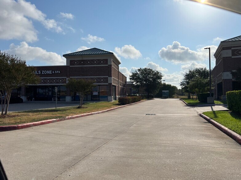 24140-24150 Northwest Fwy, Cypress, TX à louer - Photo de l’immeuble – Image 2 sur 2