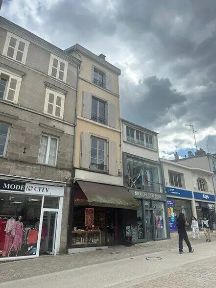 Local commercial dans Limoges à louer - Photo de l’immeuble – Image 2 sur 3