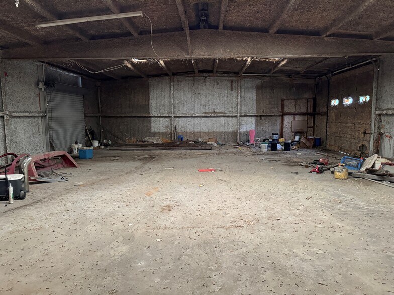 3436 N Interstate 35 E, Lancaster, TX à louer - Photo de l’immeuble – Image 3 sur 5