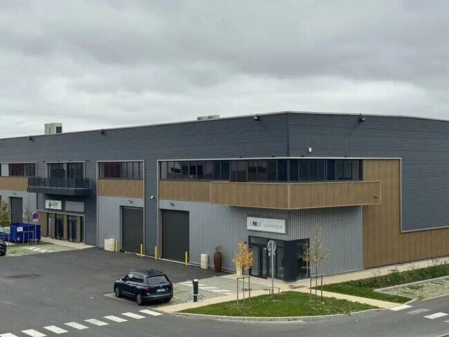 Plus de détails pour Local d'activités, Industriel/Logistique à louer