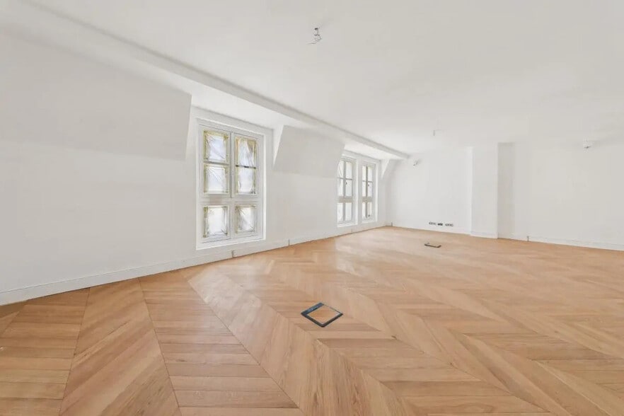 26 Rue Fortuny, Paris à louer - Photo de l’immeuble – Image 3 sur 11