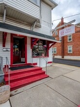 49 N Broad St, Nazareth, PA à louer Photo de l’immeuble– Image 2 sur 9