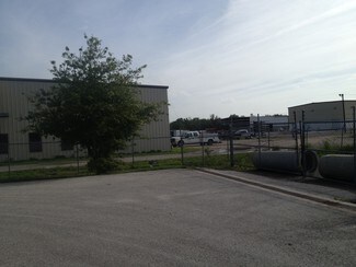 Plus de détails pour 9961 Sidney Hayes Rd, Orlando, FL - Industriel/Logistique à louer