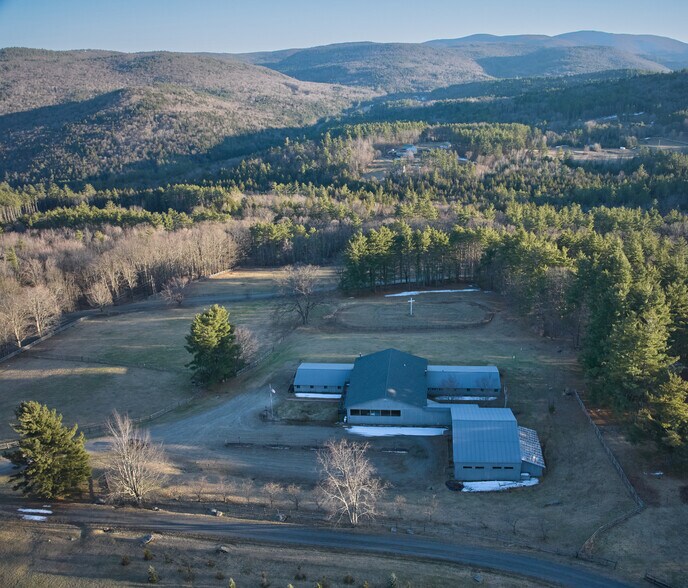 35 Fawn Ledge Ln, Jamaica, VT à vendre - Photo de l’immeuble – Image 2 sur 31