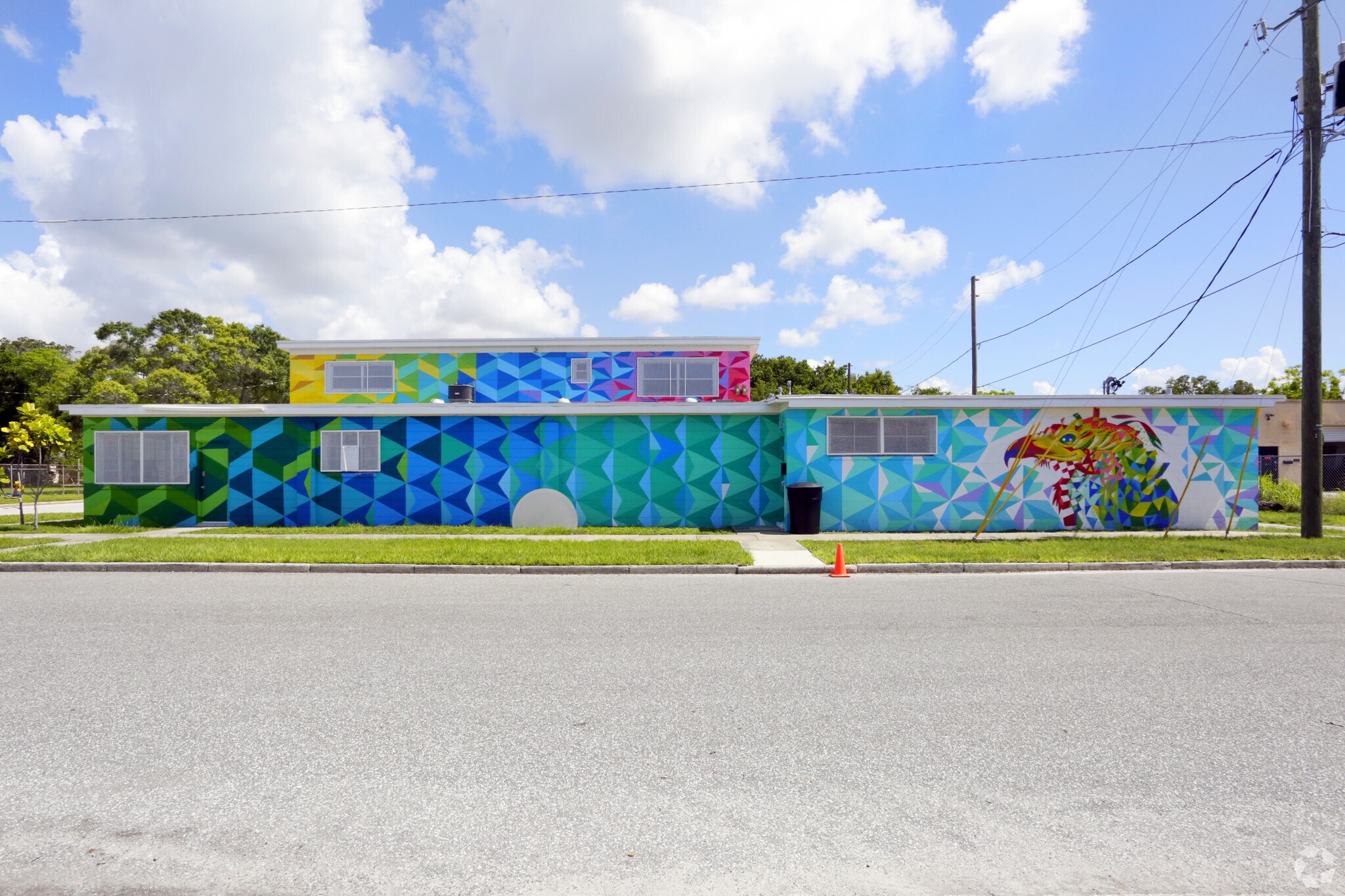 2655 6th Ave S, Saint Petersburg, FL à louer Photo principale– Image 1 sur 8